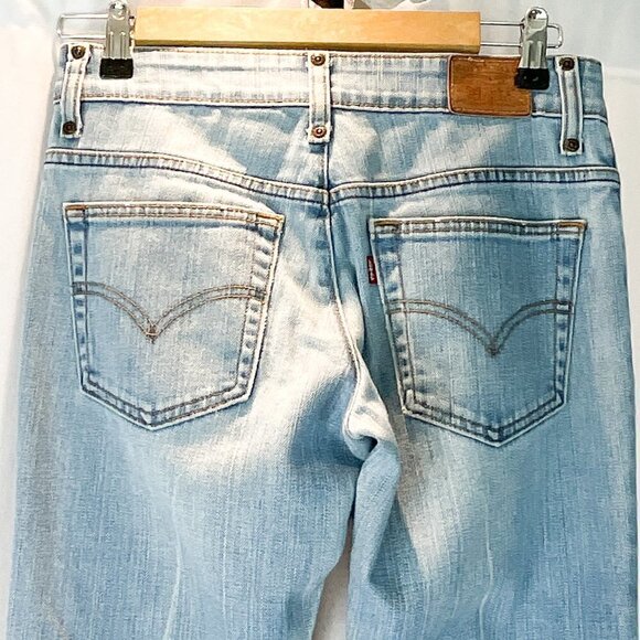 Levi's Red Tab 509 Light Wash Low Rise Flare Leg Jeans, Size: 28 - Picture 4 of 8